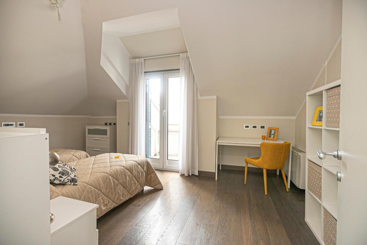 Real Italian Estate - Penthouse Apartment Genoa Ngoại thất bức ảnh