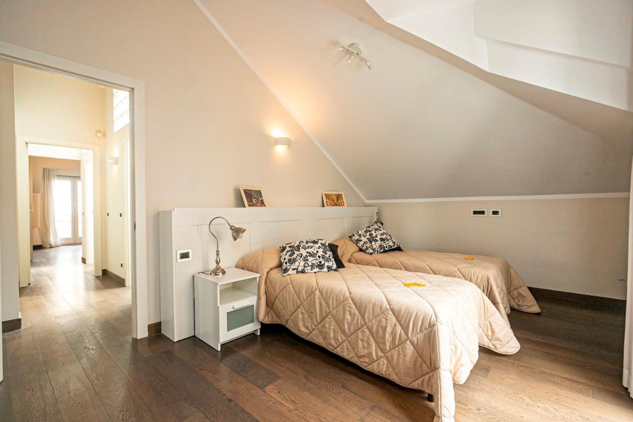Real Italian Estate - Penthouse Apartment Genoa Ngoại thất bức ảnh
